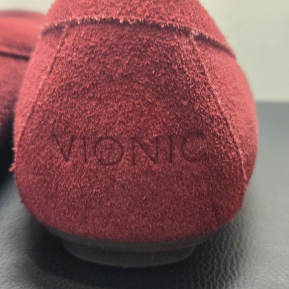 Vionic Debbie Loafers Women's 8 Burgundy Red Suede Flats Slip Ons - Picture 7 of 11